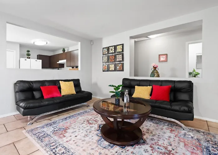 Group Near Stadium Sleeps 14 * El Mirage