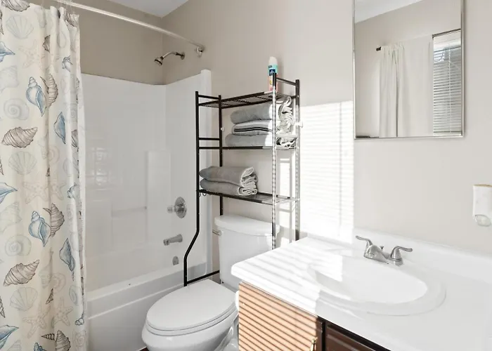 Group Near Stadium Sleeps 14 Holiday home El Mirage